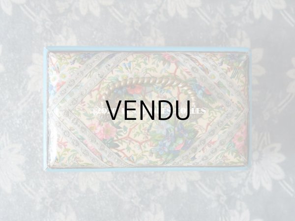 画像6: 19世紀 アンティーク ナポレオン3世時代 お菓子箱  脚付き 薔薇 & 菫  ドラジェ & チョコレート  (6)