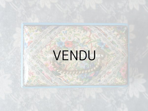 画像7: 19世紀 アンティーク ナポレオン3世時代 お菓子箱  脚付き 薔薇 & 菫  ドラジェ & チョコレート  (7)