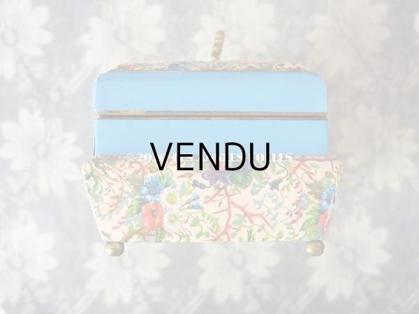 画像11: 19世紀 アンティーク ナポレオン3世時代 お菓子箱  脚付き 薔薇 & 菫  ドラジェ & チョコレート  (11)