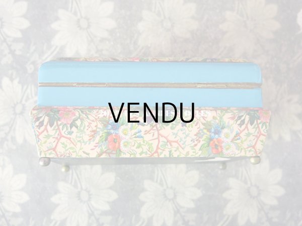 画像10: 19世紀 アンティーク ナポレオン3世時代 お菓子箱  脚付き 薔薇 & 菫  ドラジェ & チョコレート  (10)