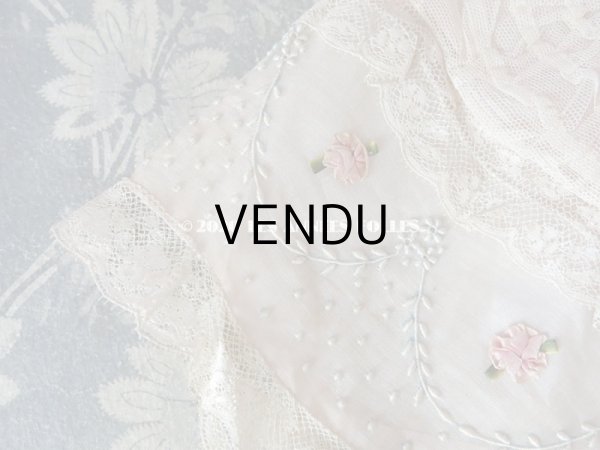 画像6: アンティーク レースのボネ ピンクのロココトリム & ホワイトワーク (6)