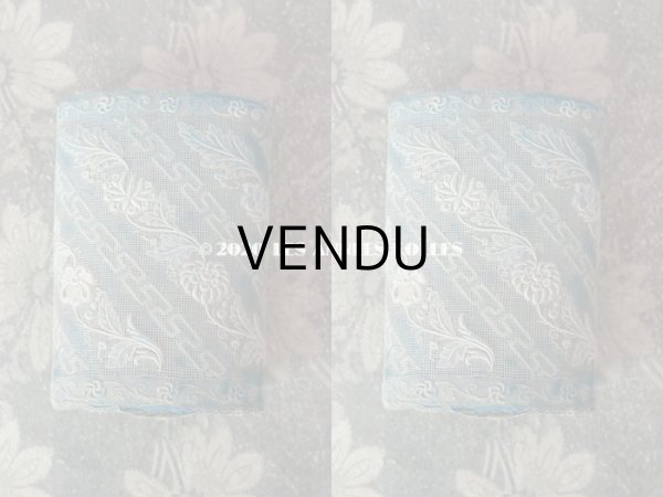 画像9: 19世紀初頭 アンティーク モノグラム入り ホワイトワークのボックス 筒型 (9)