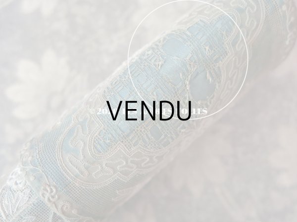 画像5: 19世紀初頭 アンティーク モノグラム入り ホワイトワークのボックス 筒型 (5)