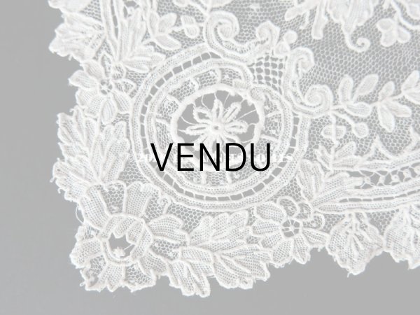 画像13: 19世紀 アンティーク ポワンドガーズのレース  結婚式のハンカチ 王冠 & モノグラムの刺繍 【 ポワン・ド・ガーズ 】 (13)