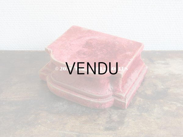 画像3: アンティーク ベルベットの台座 赤　 (3)