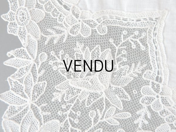 画像8: アンティーク ポワンドローズ  結婚式のハンカチ モノグラム刺繍入り 【ポワン・ド・ローズ】　【ポワン・ド・ガーズ】  (8)