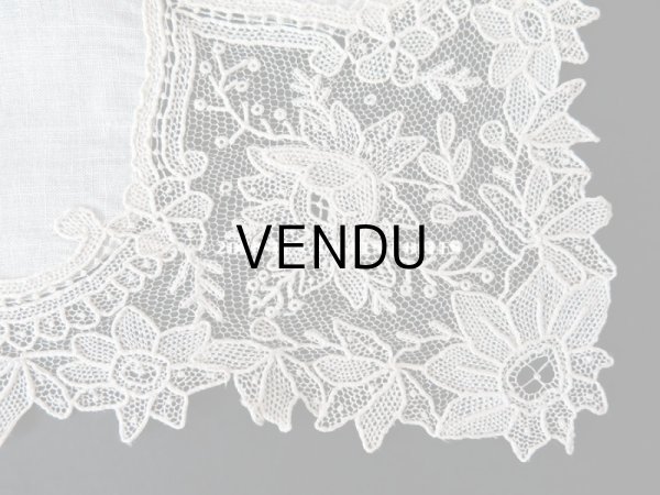 画像9: アンティーク ポワンドローズ  結婚式のハンカチ モノグラム刺繍入り 【ポワン・ド・ローズ】　【ポワン・ド・ガーズ】  (9)