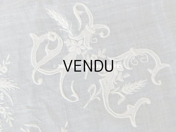 画像3: 19世紀 アンティーク  結婚式のハンカチ 【JC】 ホワイトワーク & 手編みのヴァランシエンヌレース  (3)