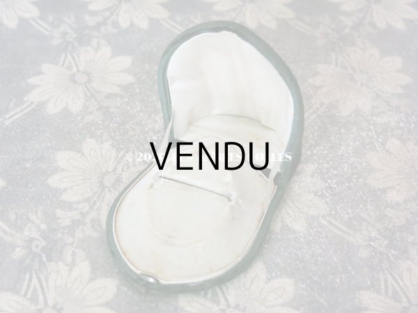 画像8: 19世紀 アンティーク ベルベット製 ジュエリーボックス 王冠の紋章入り ブローチ用 (8)