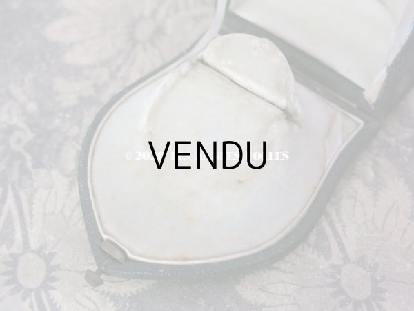 画像12: 19世紀 アンティーク ベルベット製 ジュエリーボックス 王冠の紋章入り ブローチ用 (12)