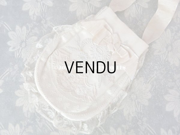 画像4: アンティーク 初聖体のオモニエール ピンクベージュ 花模様のホワイトワーク & 手編みのマリーヌレース (4)