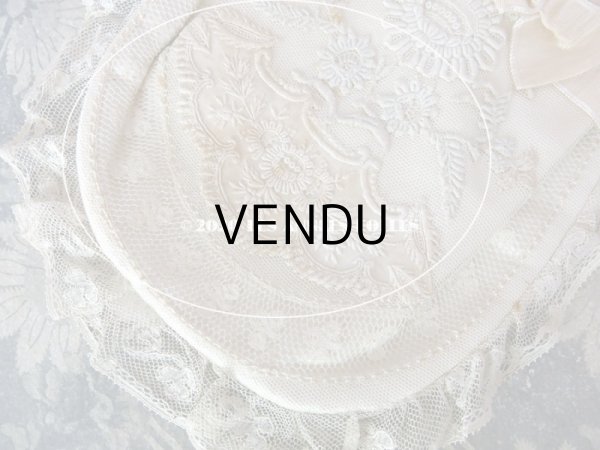 画像6: アンティーク 初聖体のオモニエール ピンクベージュ 花模様のホワイトワーク & 手編みのマリーヌレース (6)