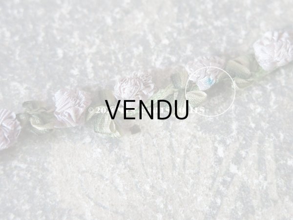 画像4: 1900年代 アンティーク シルク製  ロココトリム グレイッシュパープルの薔薇 ロココリボン 37cm (4)