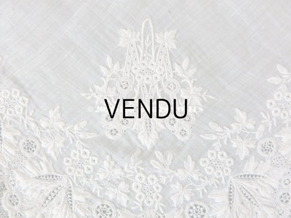 画像3: 19世紀 アンティーク  結婚式のハンカチ 【MA】 ホワイトワーク & 手編みのヴァランシエンヌレース  (3)