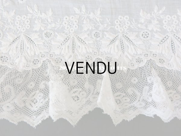 画像9: 19世紀 アンティーク  結婚式のハンカチ 【MA】 ホワイトワーク & 手編みのヴァランシエンヌレース  (9)