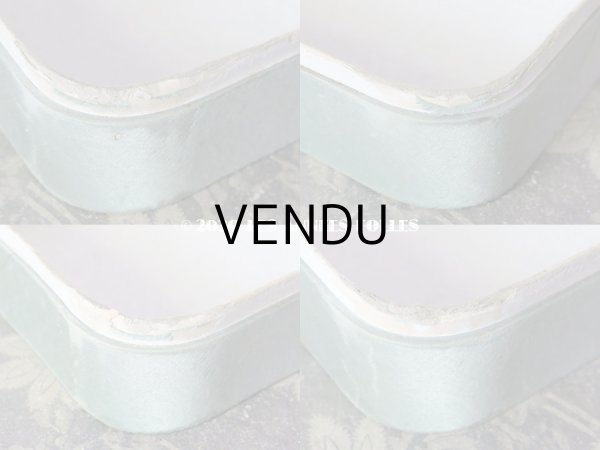 画像9: 19世紀末 アンティーク シルク製 チョコレートのお菓子箱 グレイッシュブルー (9)