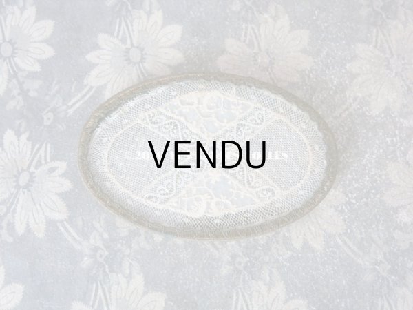 画像5: 1900年代 アンティーク 小さなトレイ　オールドローズ色 薔薇のロココトリム＆レースの装飾 小物入れ (5)