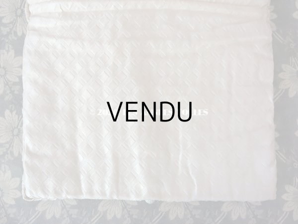 画像12: アンティーク リボン刺繍入り シルク製 ハンキーケース ハンカチ & ランジェリー用ポシェット  (12)