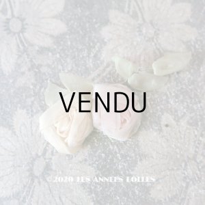 画像: アンティーク シルク製 シルクシフォンの薔薇 ロココモチーフ 淡いピンク＆アイボリー