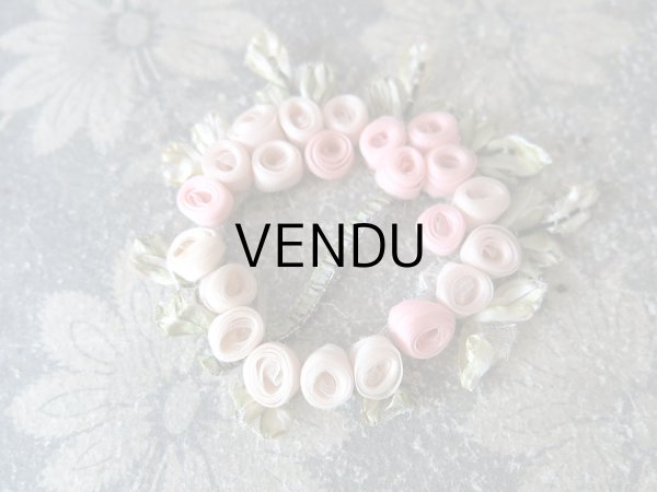 画像4: アンティーク シルク製 シルクシフォンの薔薇 ロココモチーフ 淡いピンクの薔薇のリース (4)