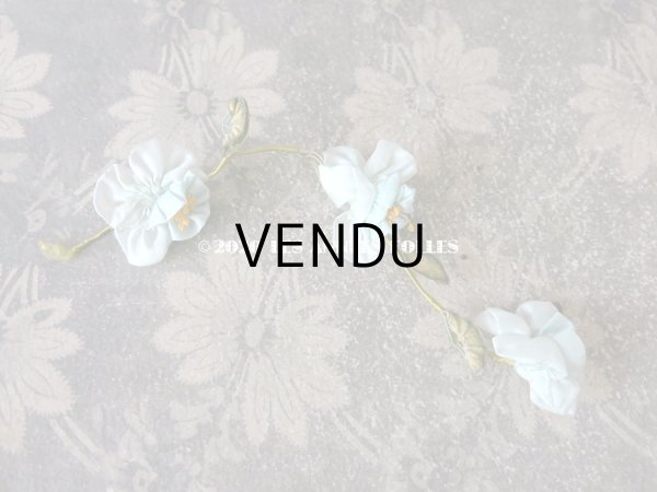 画像3: アンティーク シルク製 シルクシフォンの薔薇 大きなロココモチーフ 淡いブルー (3)