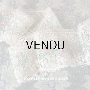 画像: 1920年代 アンティーク レース 花刺繍入り  