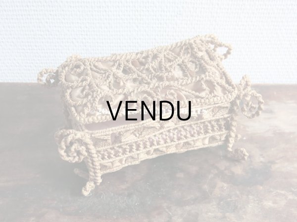 画像5: 19世紀　アンティーク キルティングのクッション付き パニエ ソーイングボックス (5)