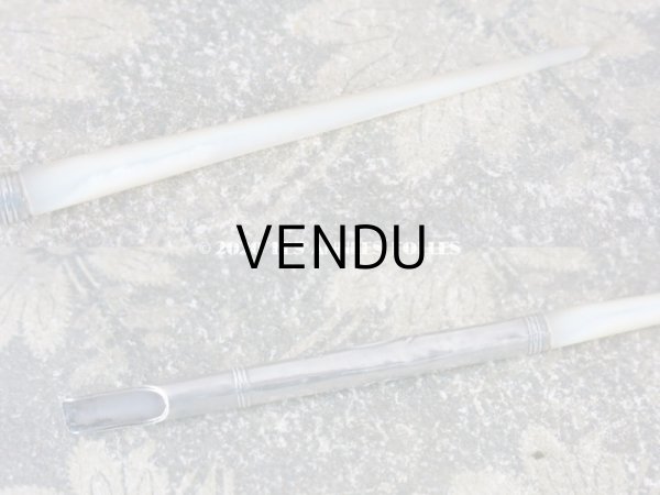 画像5: 1900年代 アンティーク ロカイユ装飾のペン軸 シルバー&マザー・オブ・パール製  (5)