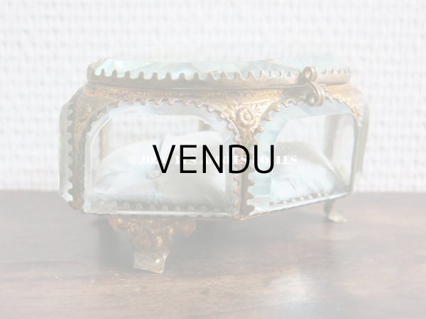 画像10: 19世紀 アンティーク 大きなジュエリーボックス 6角形　パウダーブルーのクッション (10)