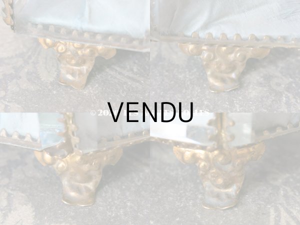 画像13: 19世紀 アンティーク 大きなジュエリーボックス 6角形　パウダーブルーのクッション (13)