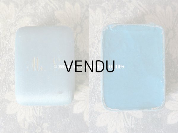 画像3: アンティーク ジュエリーボックス イニシャル入り シルクサテン パウダーブルー (3)