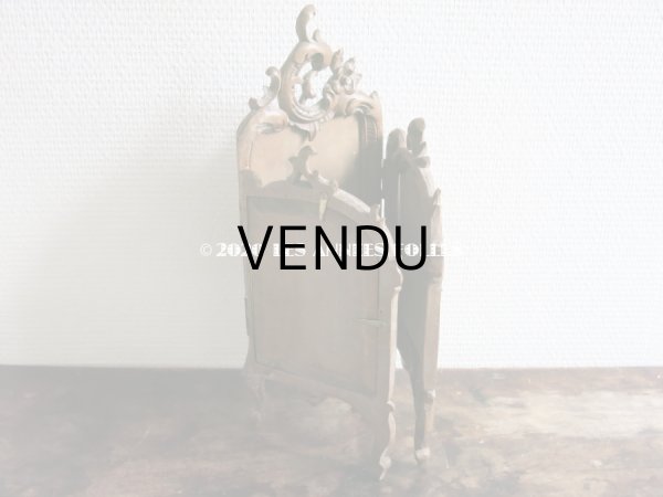 画像17: 19世紀末 アンティーク ロカイユ装飾のフォトフレーム 3面 木製 (17)