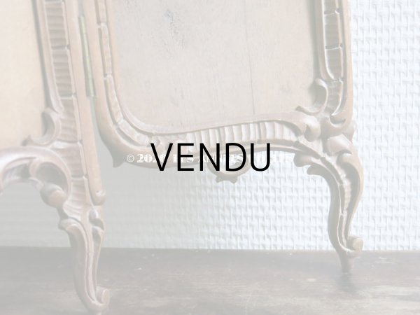 画像6: 19世紀末 アンティーク ロカイユ装飾のフォトフレーム 3面 木製 (6)