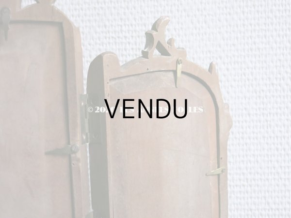 画像12: 19世紀末 アンティーク ロカイユ装飾のフォトフレーム 3面 木製 (12)