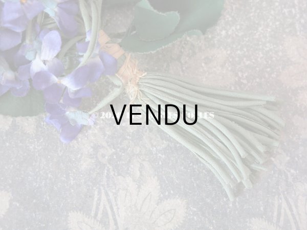 画像3: アンティーク 菫のブーケの布花  コサージュ 48輪 (3)