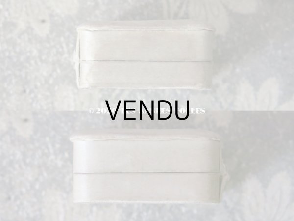 画像9: アンティーク 　シルクサテンのジュエリーボックス  オフホワイト (9)