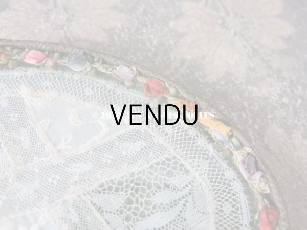 画像5: 1900年代 アンティーク 小さなトレイ　シルク製 5色の薔薇のロココトリム＆レースの装飾 小物入れ (5)