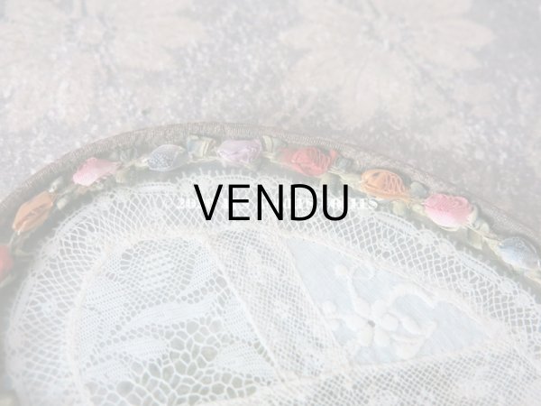 画像4: 1900年代 アンティーク 小さなトレイ　シルク製 5色の薔薇のロココトリム＆レースの装飾 小物入れ (4)