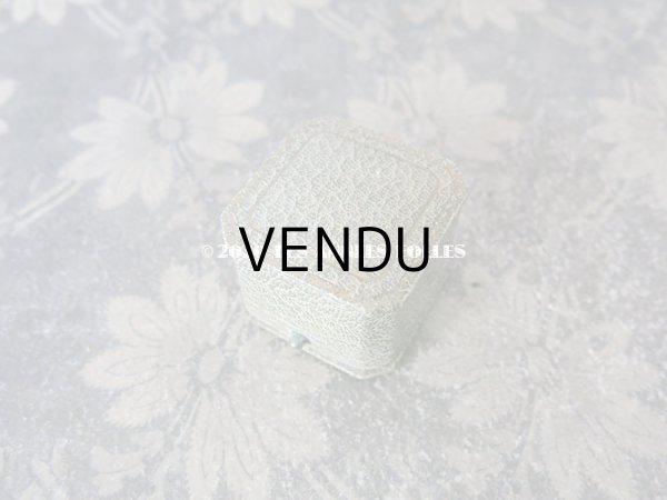 画像3: アンティーク  金彩入り リングボックス ジュエリーボックス ライトグレー&グリーン (3)