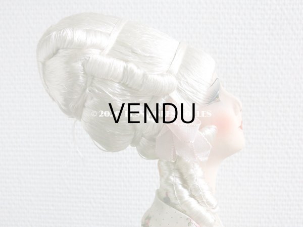 画像6: 1920年代 アンティーク チョコレートボックス 18世紀の貴婦人のブドワールドール付き お菓子箱 (6)