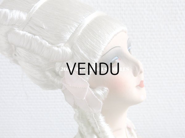 画像8: 1920年代 アンティーク チョコレートボックス 18世紀の貴婦人のブドワールドール付き お菓子箱 (8)