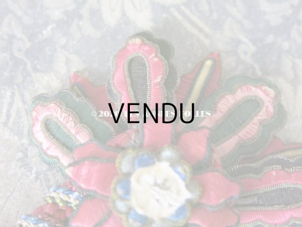 画像4: 19世紀 アンティーク シルク製 大きなタッセル ポンポン パスマントリー  (4)