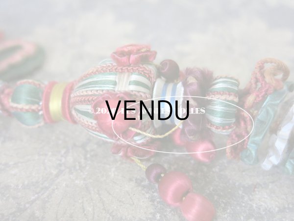 画像15: 19世紀 アンティーク シルク製 大きなタッセル ポンポン パスマントリー  (15)