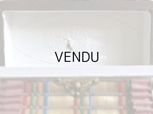 画像13: 19世紀 アンティーク ナポレオン3世時代 お菓子箱 ハンドル付き 花模様のレースペーパー チョコレートボックス 木箱  (13)