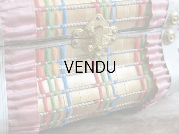 画像17: 19世紀 アンティーク ナポレオン3世時代 お菓子箱 ハンドル付き 花模様のレースペーパー チョコレートボックス 木箱  (17)