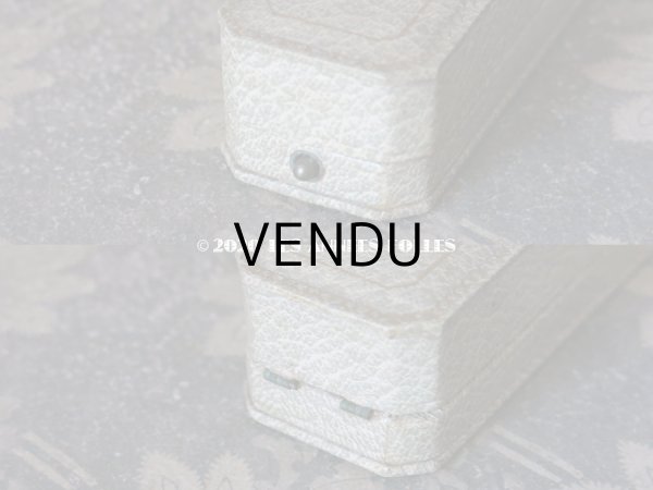 画像6: アンティーク　ブローチ用 ジュエリーボックス 金彩入り ライトグレー (6)