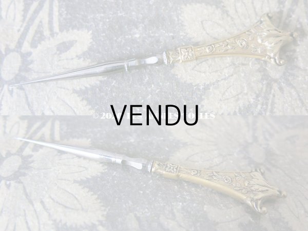 画像11: 19世紀末 アンティーク ヴェルメイユ製 薔薇模様 裁縫道具のセット  (11)