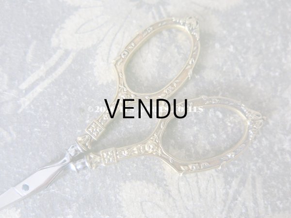 画像8: 19世紀末 アンティーク ヴェルメイユ製 薔薇模様 裁縫道具のセット  (8)