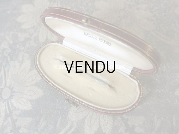 画像4: 【クリスマスセール2020対象外】 アンティーク  本革製 金彩入り ジュエリーボックス ピンブローチ用 ボルドー (4)