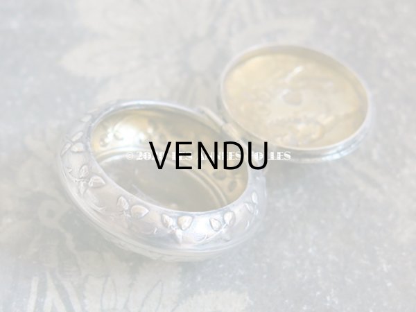 画像5: 1900年代　アンティーク シルバー製 天使のパウダーケース - F.P.LASSERRE - (5)